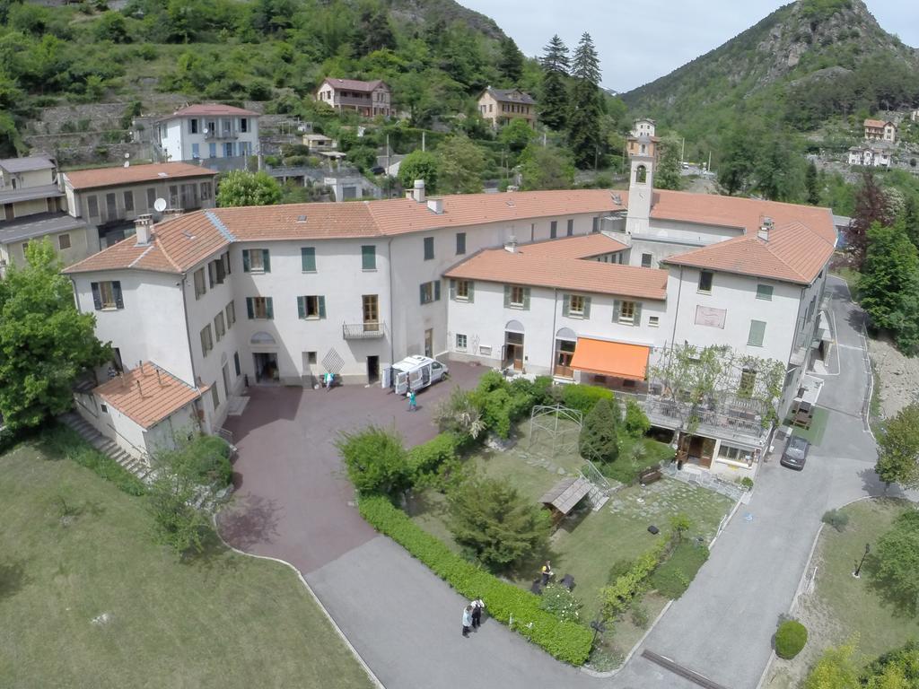 Отель Le Prieure Saint-Dalmas-de-Tende Экстерьер фото