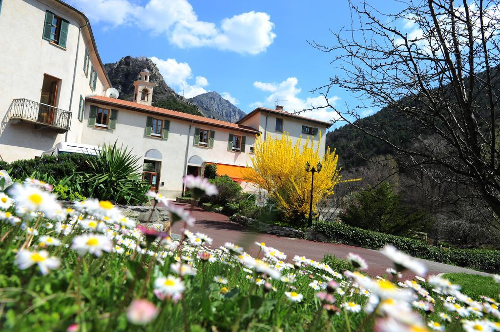 Отель Le Prieure Saint-Dalmas-de-Tende Экстерьер фото
